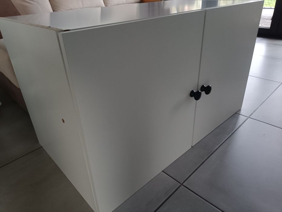 Sprzedam szafkę tak jak na zdjęciach