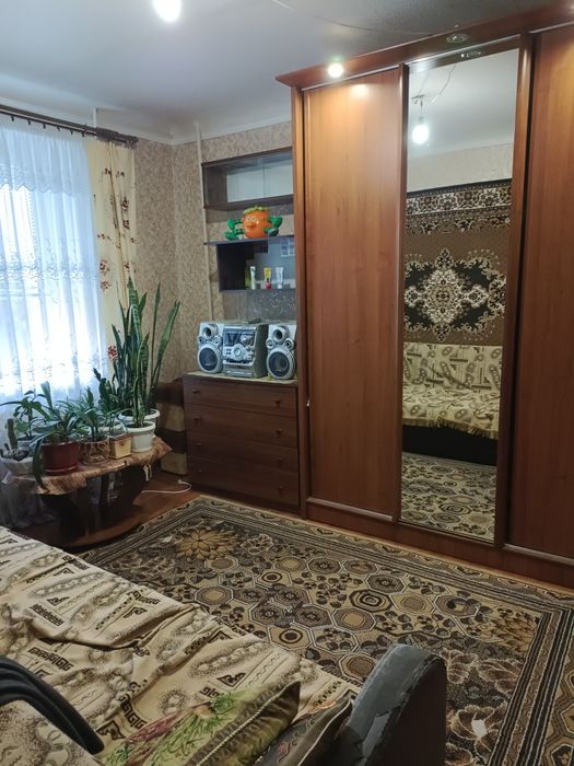 Продам 2 кімнати в гуртожитку