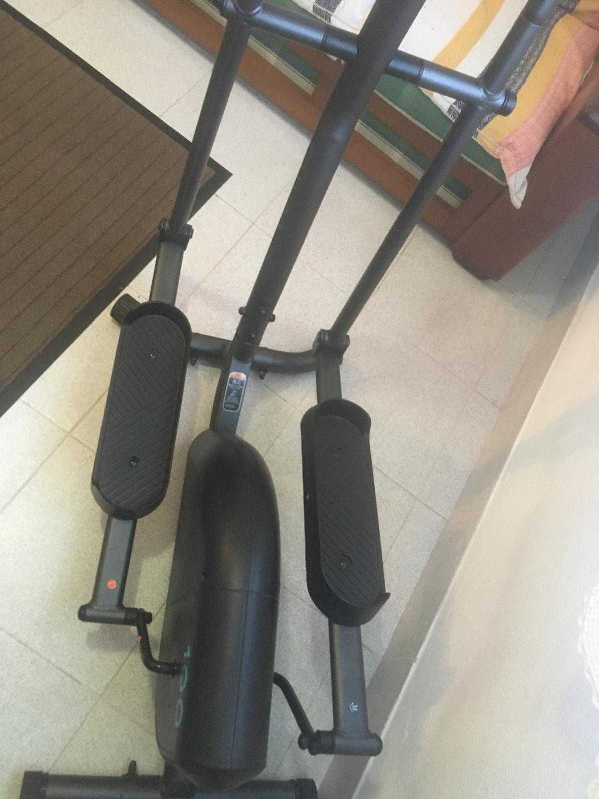 Bicicleta Elíptica de Cardio Training DOMYOS 100, como nova