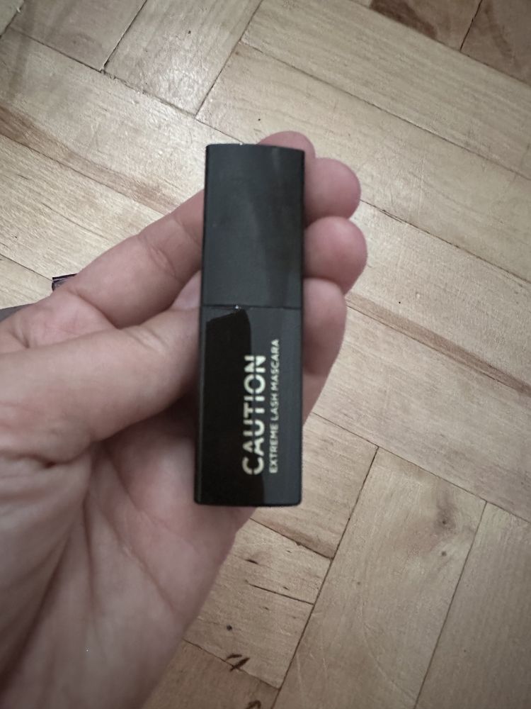 Hourglass Mini Caution Extreme Lash Mascara - tusz do rzęs