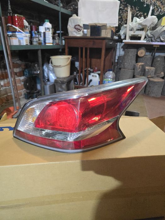 Задній ліхтар. Стоп для Nissan Altima. Фонарь