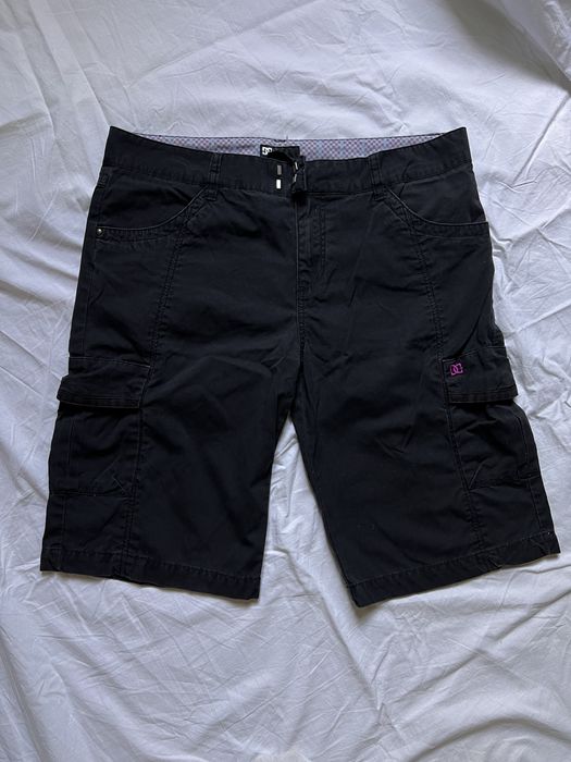 Довгі чорні шорти DC