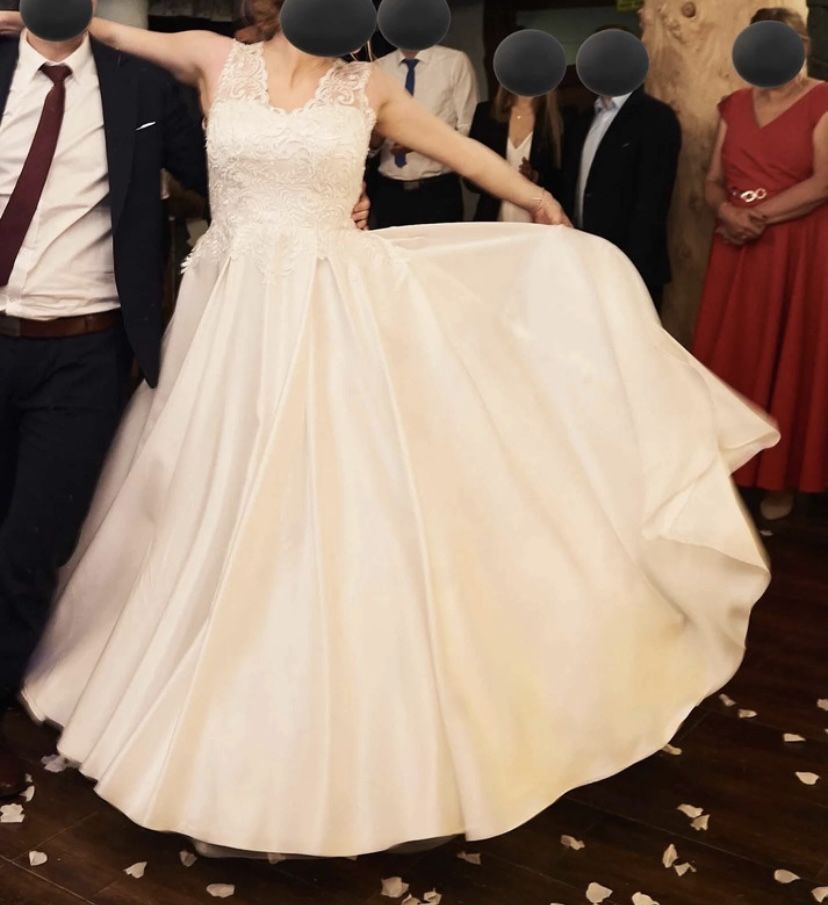 Suknia ślubna ivory satyna