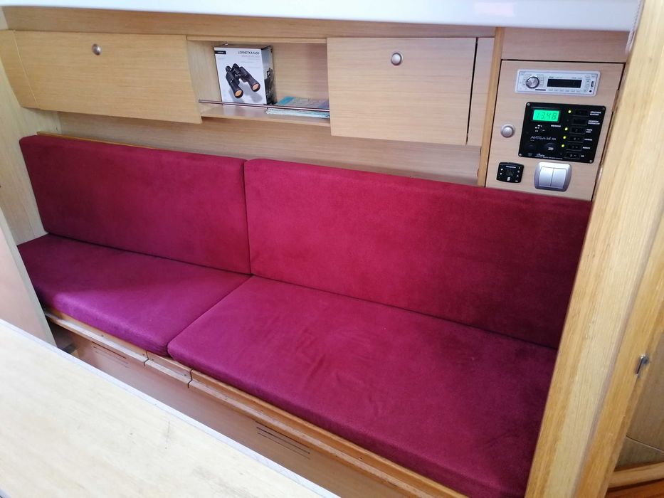 Jacht Antila 26cc - ogrzewanie, lodówka, echosonda, faktura