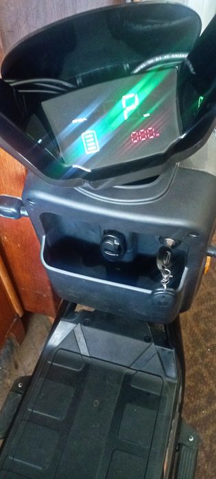 Електроскутер Fada Tiko, 12' легкоспл.диски коліс.