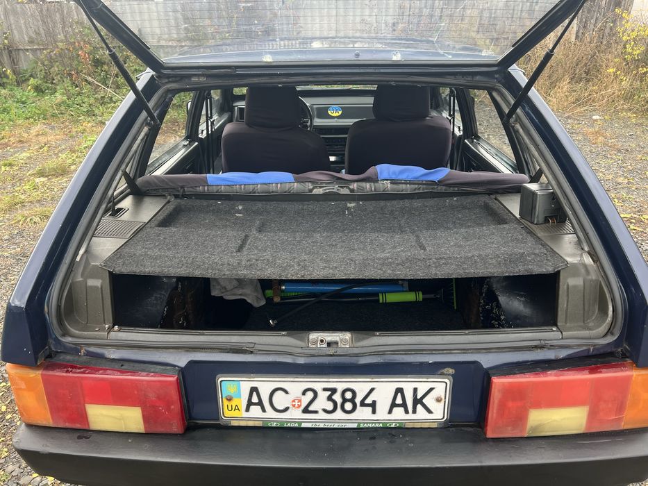 Автомобіль Ваз 2109 В гарному стані