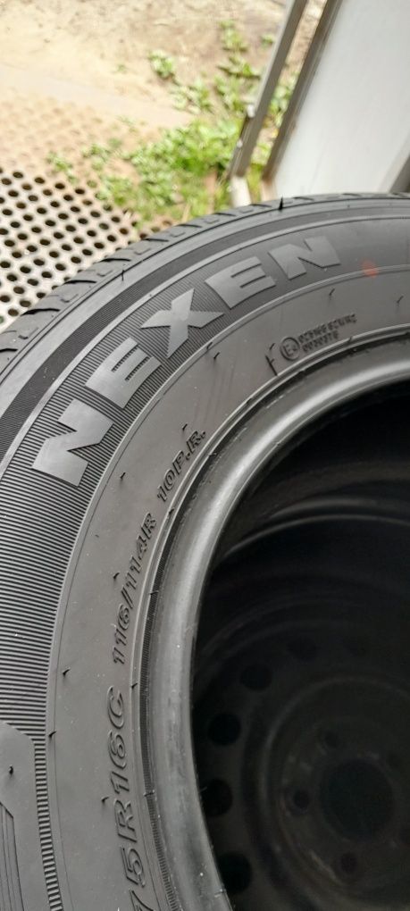 Шини NEXEN ROADIAN CT8 215/75R16C (5021)(