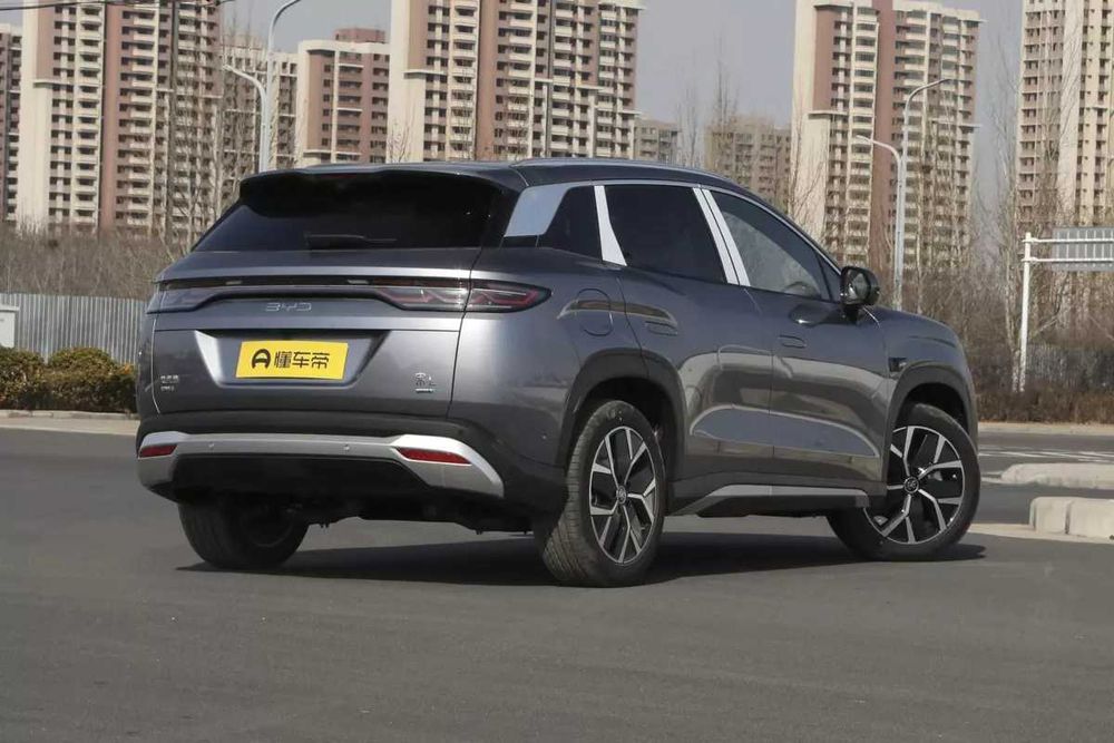 2025 BYD Song L DMi Beyond edition