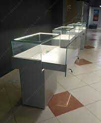 Виготовлення на замовлення вітрин для аптек