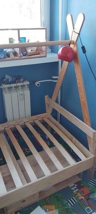 Łóżko drewniane Tipi roczne Stan idealny