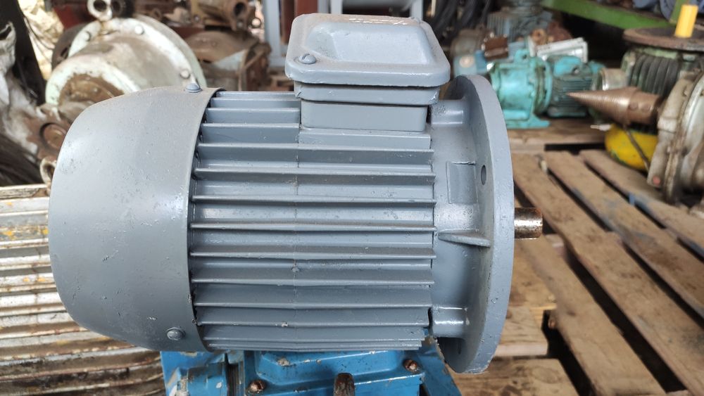 Продам Электромоторы