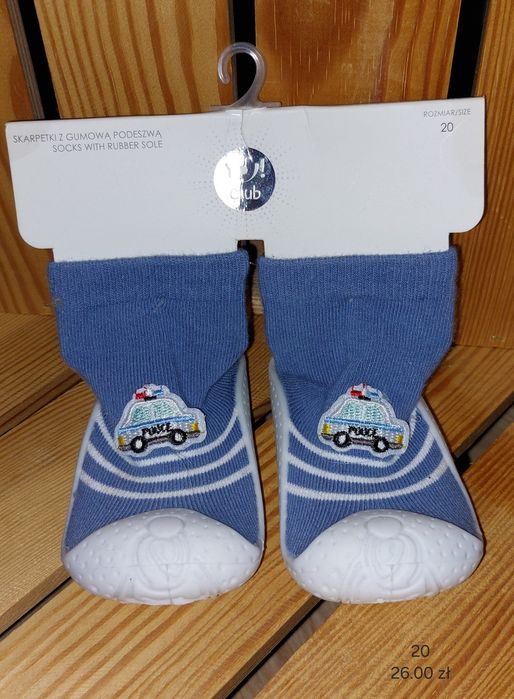 Skarpetki z gumową podeszwą - Rozmiar 20