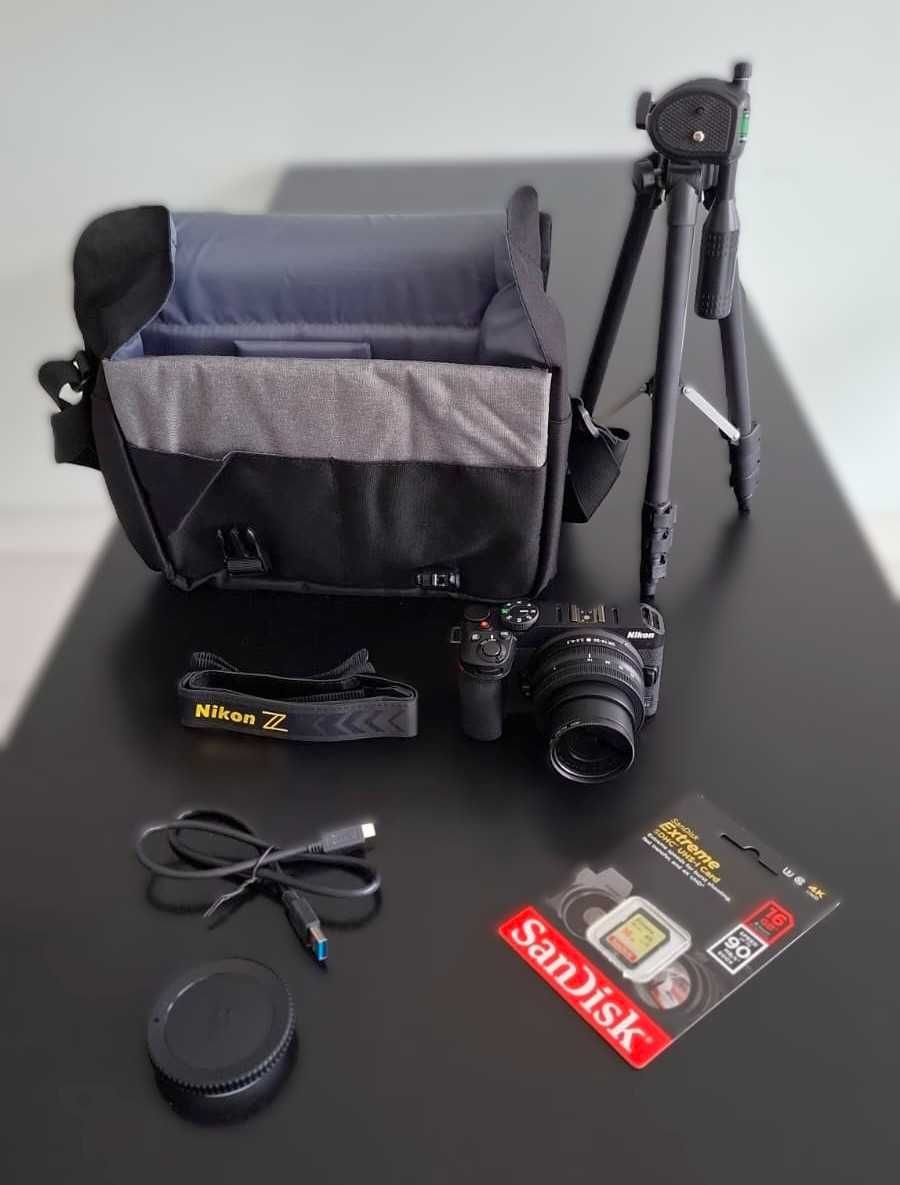 Nikon Z 30 - Máquina praticamente nova