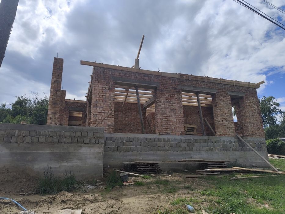 Продаж будинку в Карпатах с. Пістинь 124 м2 на стадії будівництва