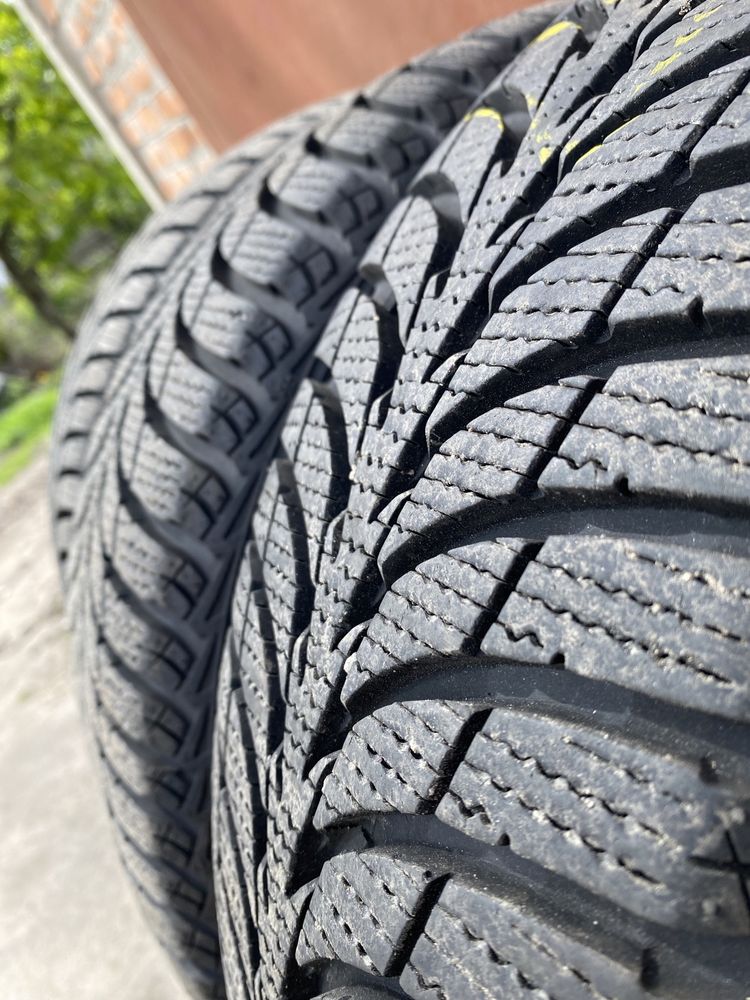 Зимові шини GoodYear UltraGrip Ice+ 195x60x15 2021