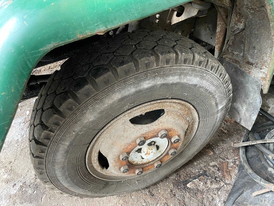 ЗІЛ 130 у робочому стані, з документами. Київська обл. СМТ Глеваха.