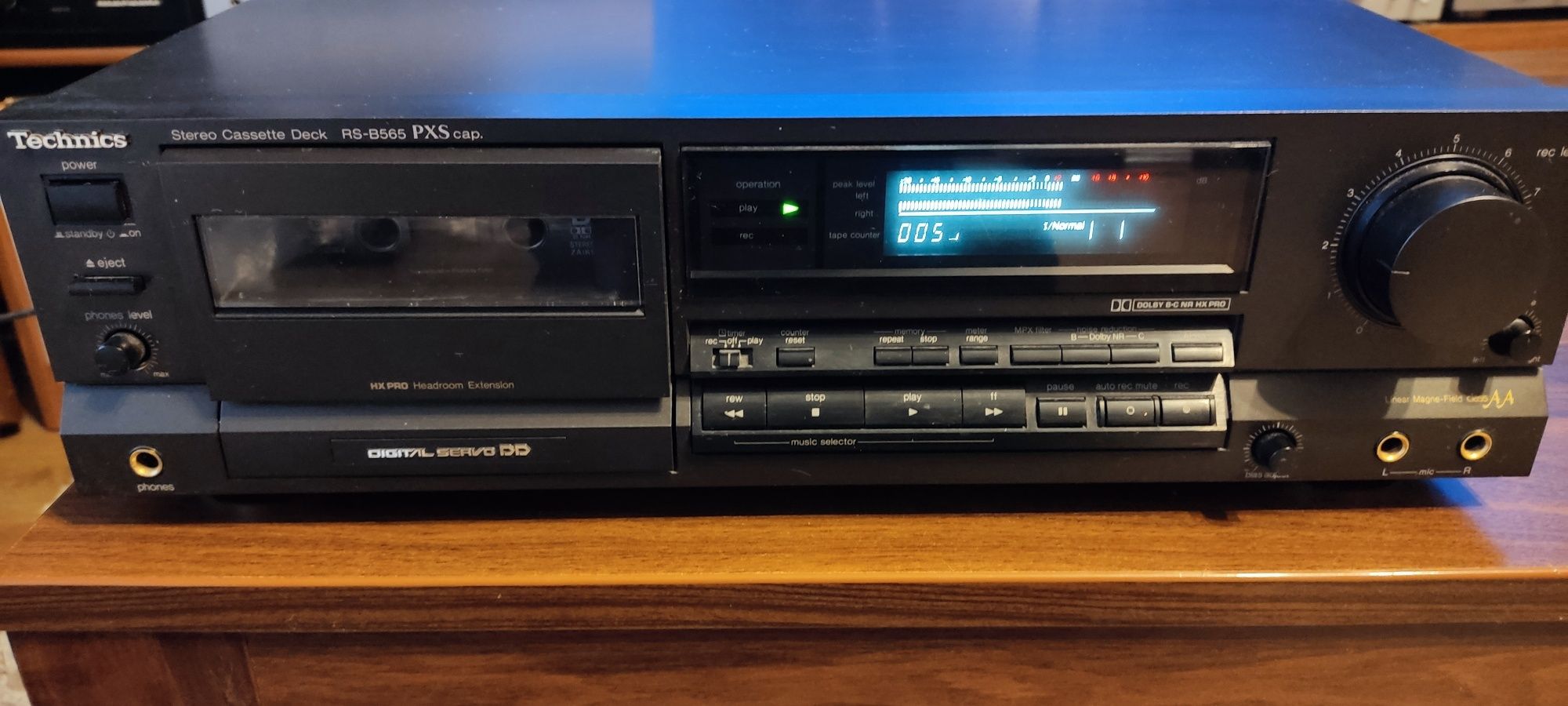 Technics RS-B565 deck