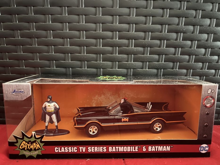 Batmobile 1966 1:32 BATMAN