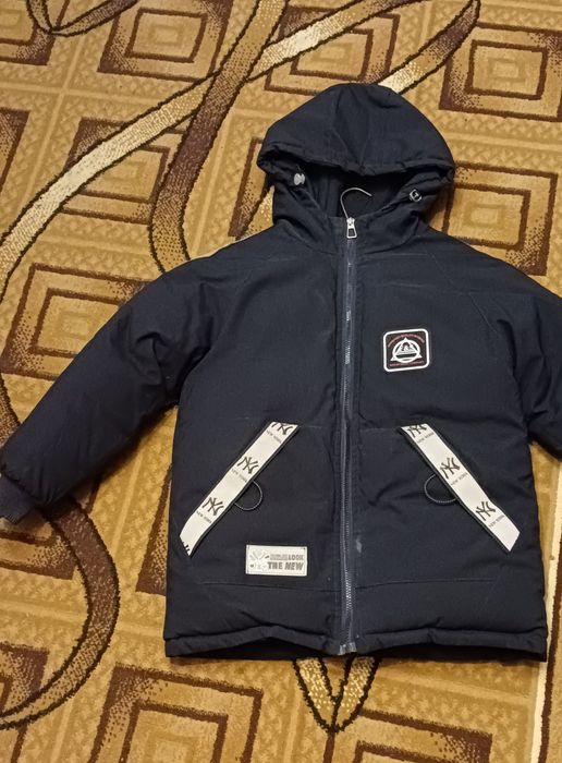 Зимова куртка, 10-12 р ,на 140-150 см