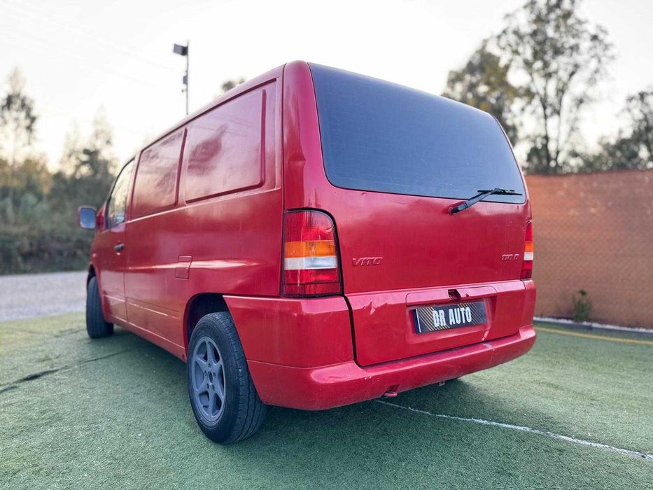 Mercedes-Benz Vito 110 D - 2.3 Diesel (98 cv)