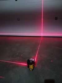 DeWolt 089 laser krzyżowy