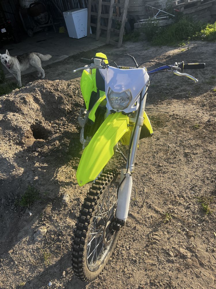 Mikilon Mzk250 | CROSS |