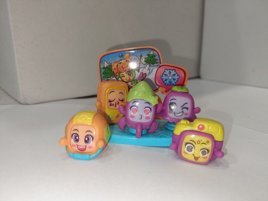 MojiPops figurki