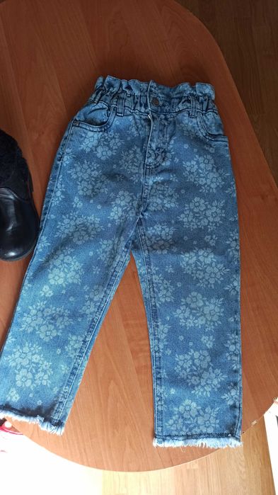 Джинси на дівчинку 3 роки талія на резинці