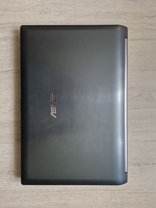 Ноутбук Asus N53j
