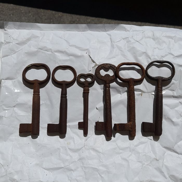 Chaves centenarias vintage