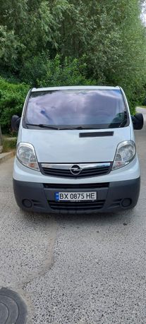 Продам Opel VIVARO 2.0