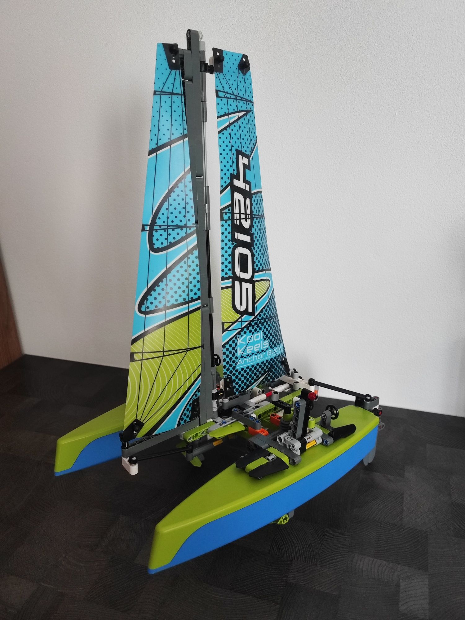 LEGO Technic 42105 Katamaran