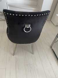 Krzesło czarne w stylu glamour