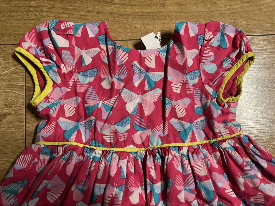 Sprzedam dwie sukienki na 1,5 roku - 2 lata