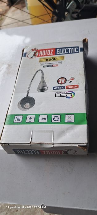 Lampka nocna do łóżka sypialni