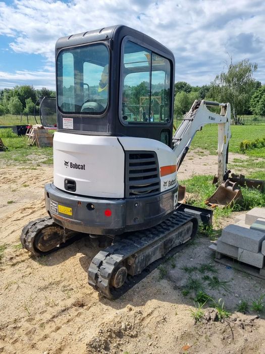 Bobcat E25  Bobcat E25 2016r 21PS 15,3kW 3 łyżki F VAT 2900Mth