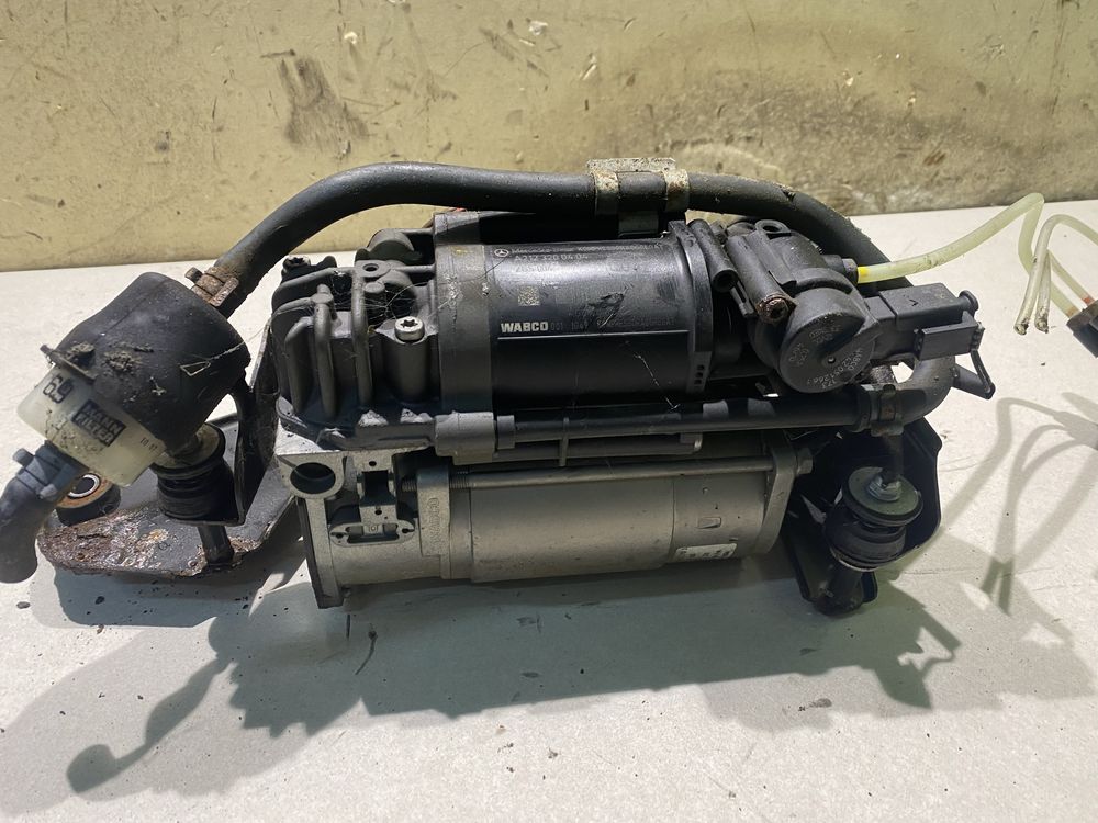 Kompresor pompa zawieszenia Mercedes w212 w218 cls s212 w207