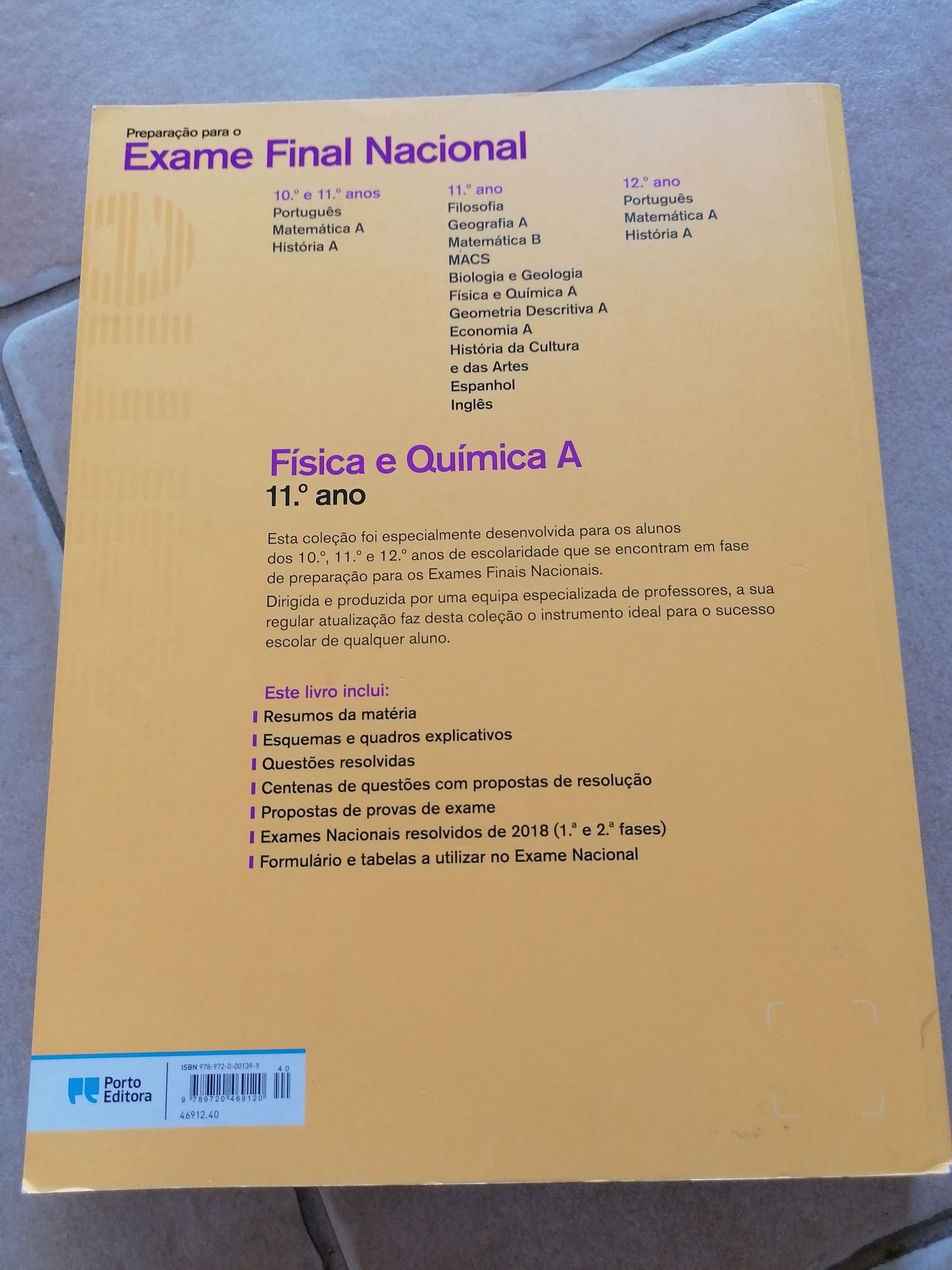 Livro preparação Exame Fisica e Química A 11 ano