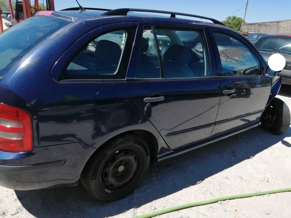 Para peças Skoda Fabia I Combi (6Y5) 1.4I ano 2001