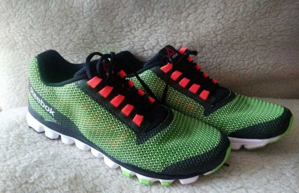 Кросівки літні, чоловічі.