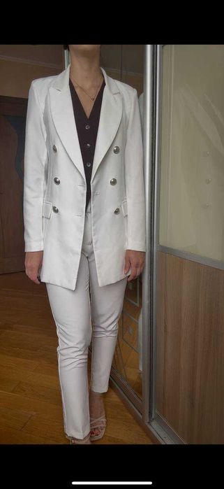 костюм білий на будь яку подію