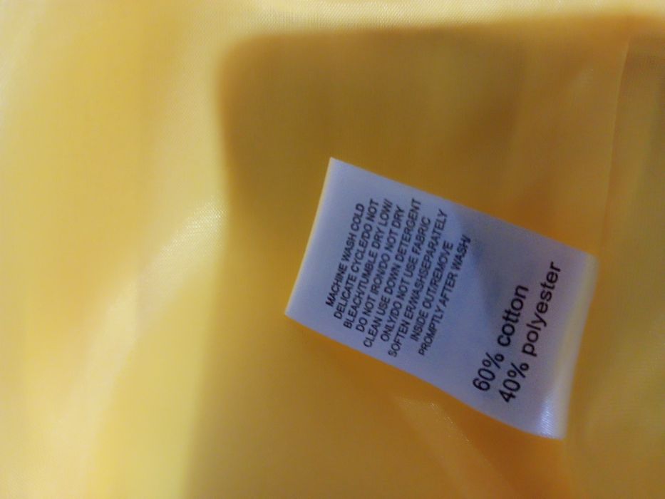 Стильный яркий брючный костюм