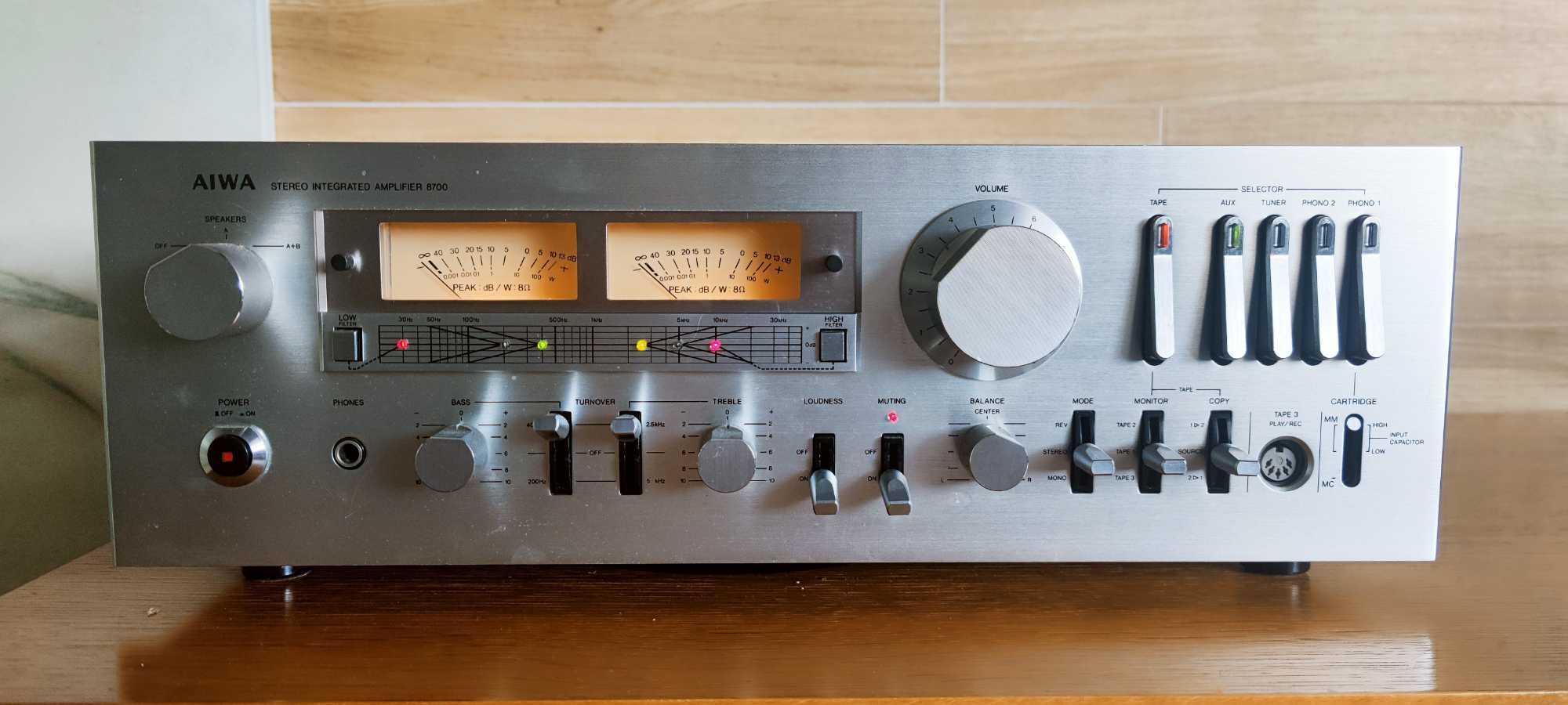 Aiwa AA-8700 Wzmacniacz AA8700 Piękny Stan