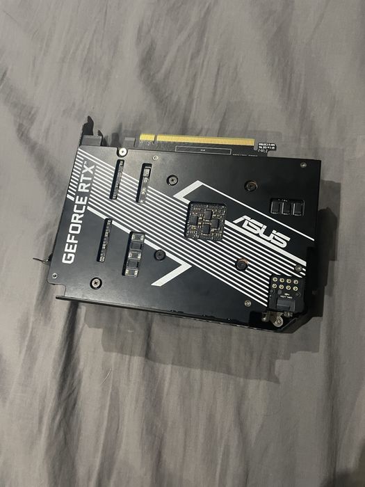 Wita mam na sprzedaż kartę graficzną rtx 3060
