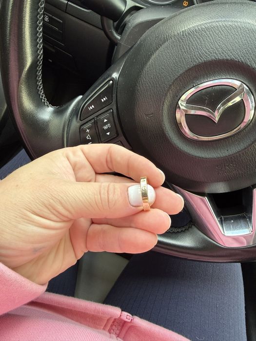 Золотое кольцо cartier 1.7 грамм 17 размер