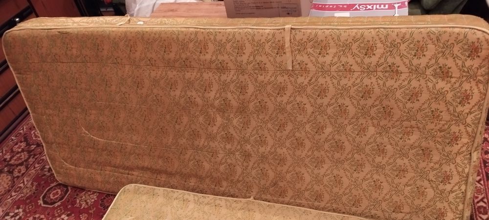 Б/у матрасы для кровати