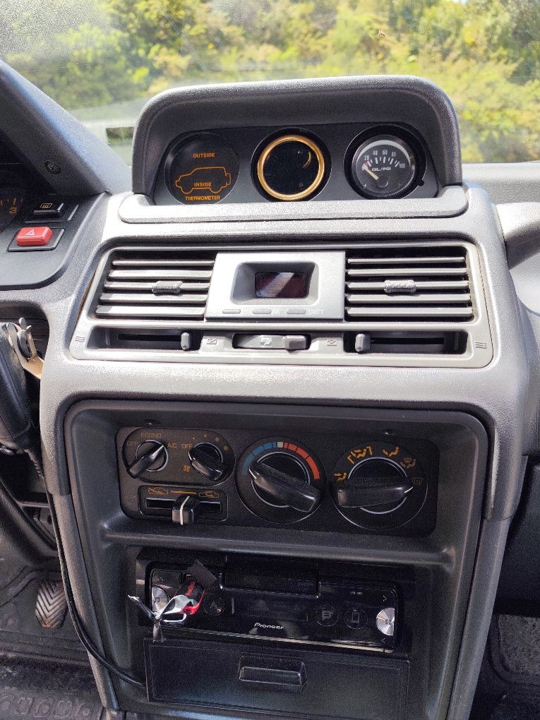 Mitsubishi Pajero v20