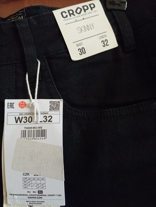 Нові. Штани, брюки чоловічі. Cropp denim 32 розмір. Чорні.