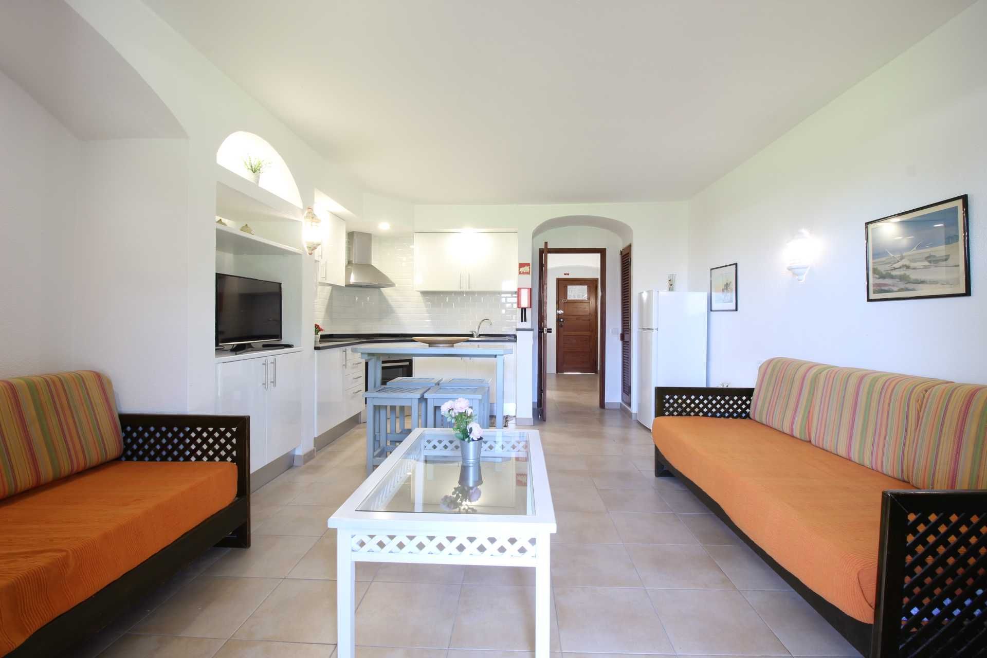 T1 em Albufeira com piscina e jardim
