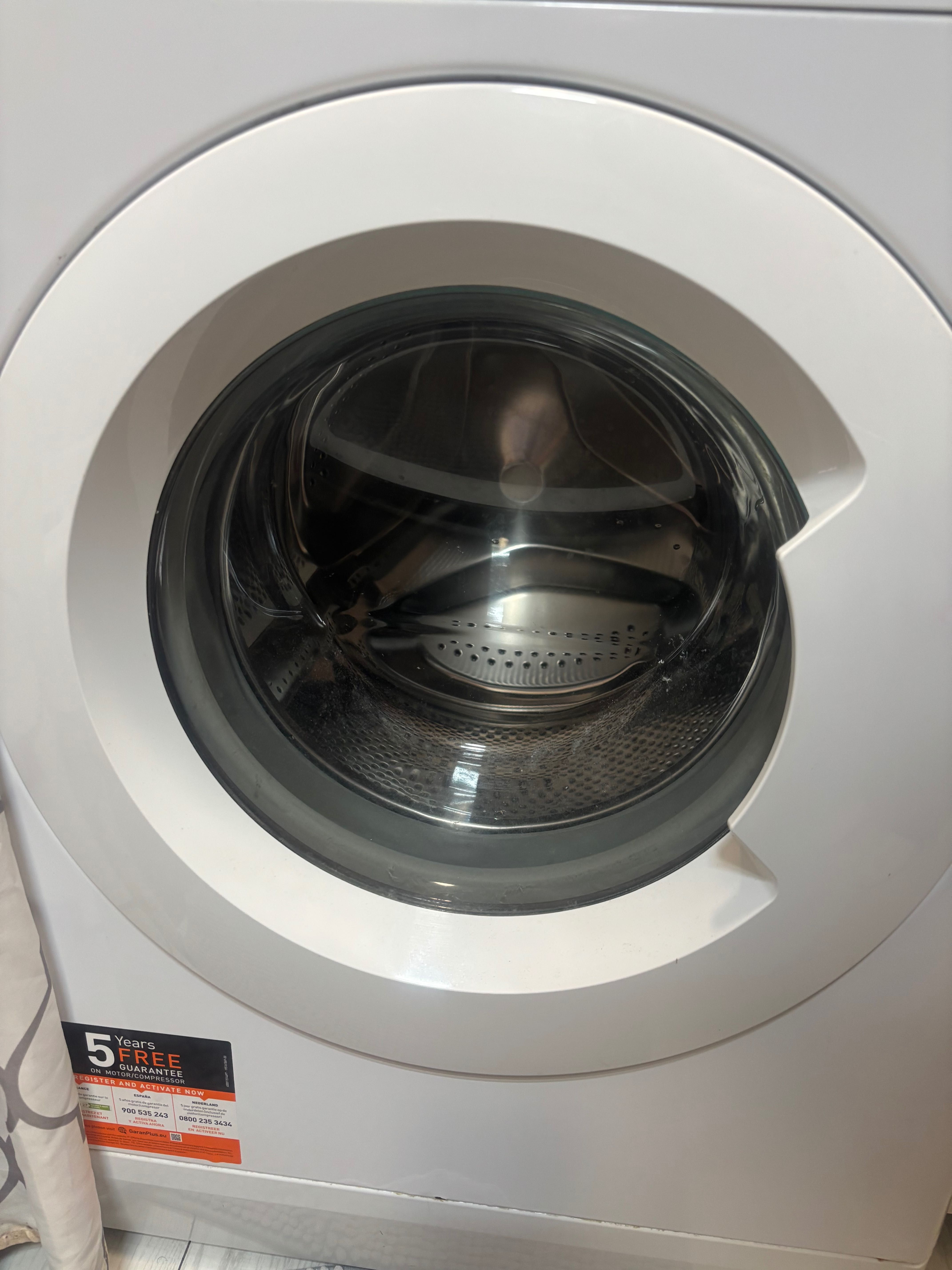 Máquina da Roupa Indesit